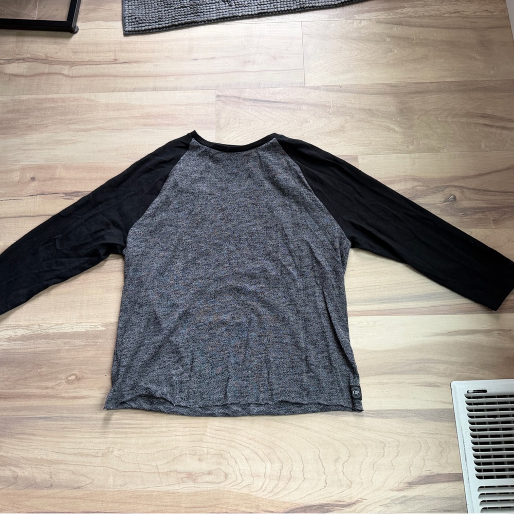 Express Men's Black and Gray Crewneck Sweater